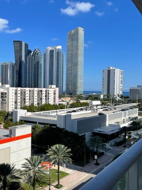 803 2 / 3 1524 sq. ft. $ 2026-09-28 0 Photo