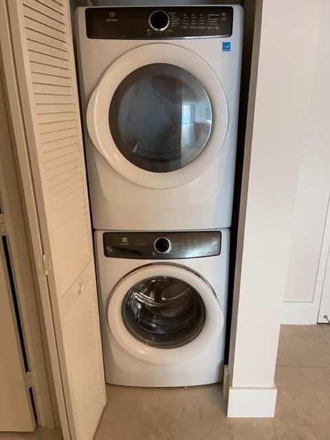 803 2 / 3 1524 sq. ft. $ 2026-09-28 0 Photo