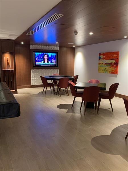 803 2 / 3 1524 sq. ft. $ 2026-09-28 0 Photo