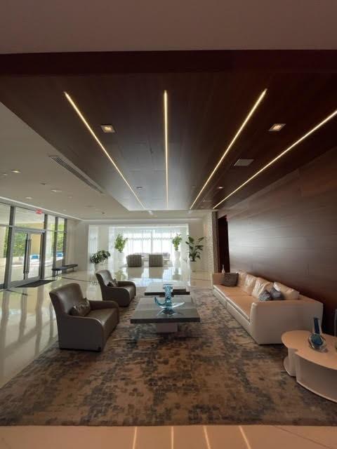 803 2 / 3 1524 sq. ft. $ 2026-09-28 0 Photo