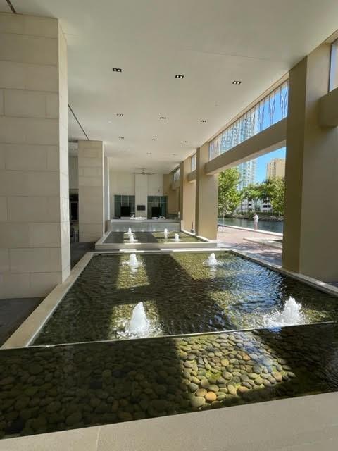 803 2 / 3 1524 sq. ft. $ 2026-09-28 0 Photo