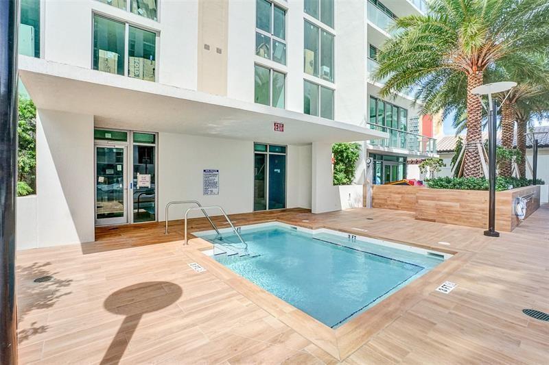 803 2 / 3 1524 sq. ft. $ 2026-09-28 0 Photo