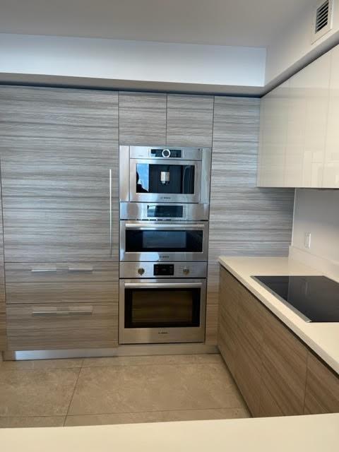 803 2 / 3 1524 sq. ft. $ 2026-09-28 0 Photo