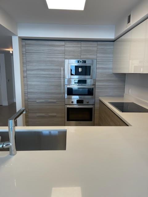 803 2 / 3 1524 sq. ft. $ 2026-09-28 0 Photo