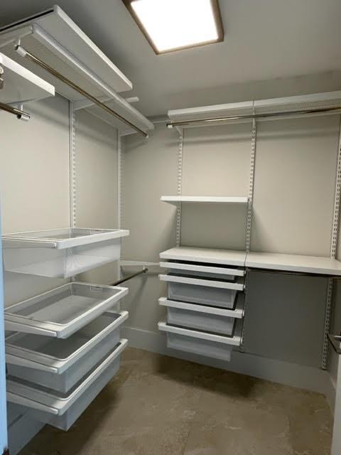803 2 / 3 1524 sq. ft. $ 2026-09-28 0 Photo