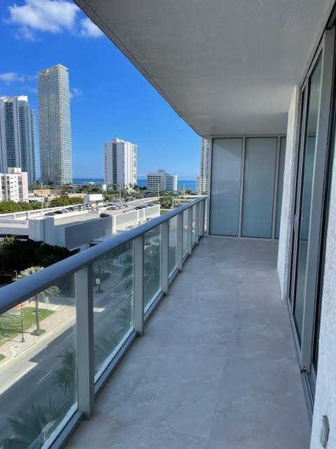 803 2 / 3 1524 sq. ft. $ 2026-09-28 0 Photo