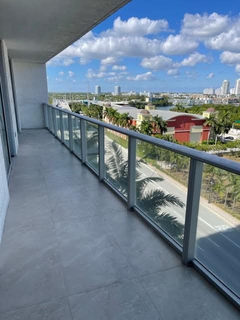 803 2 / 3 1524 sq. ft. $ 2026-09-28 0 Photo