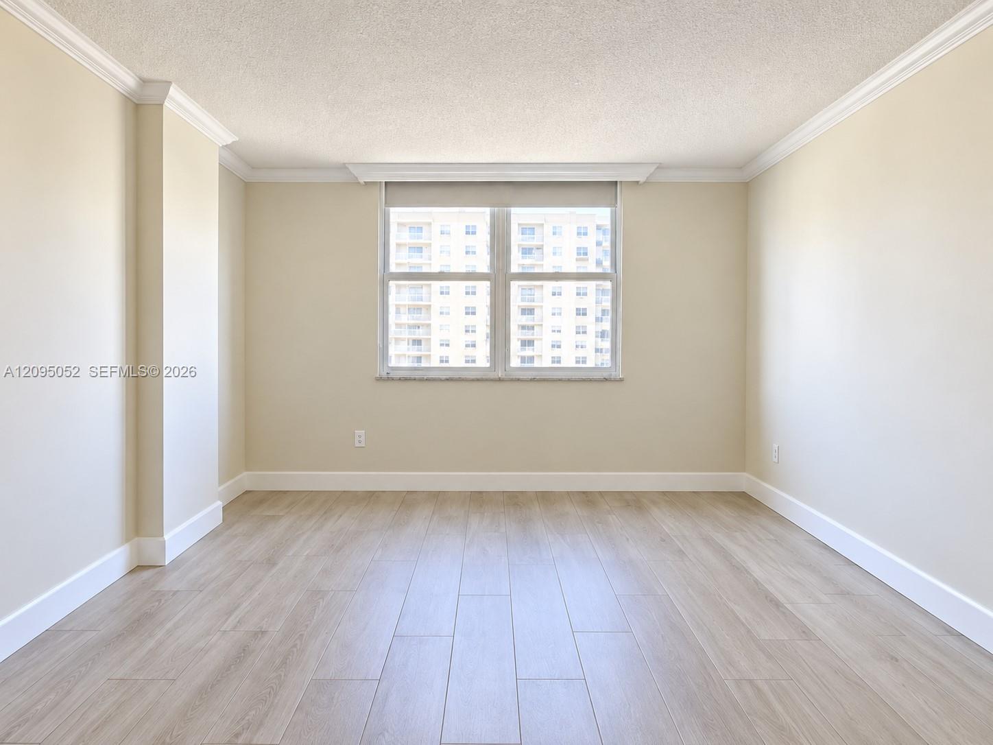 621 2 / 2 1350 sq. ft. $ 2026-09-24 0 Photo