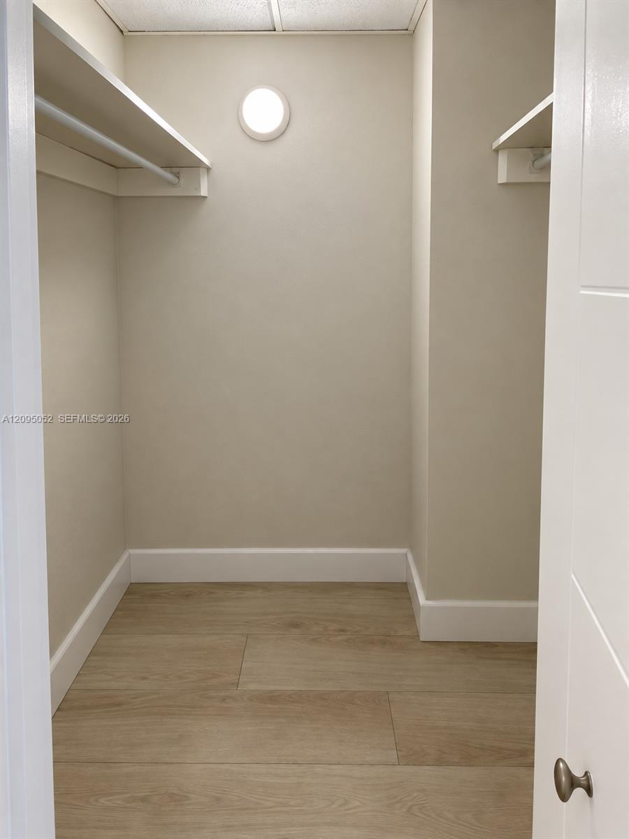 621 2 / 2 1350 sq. ft. $ 2026-09-24 0 Photo