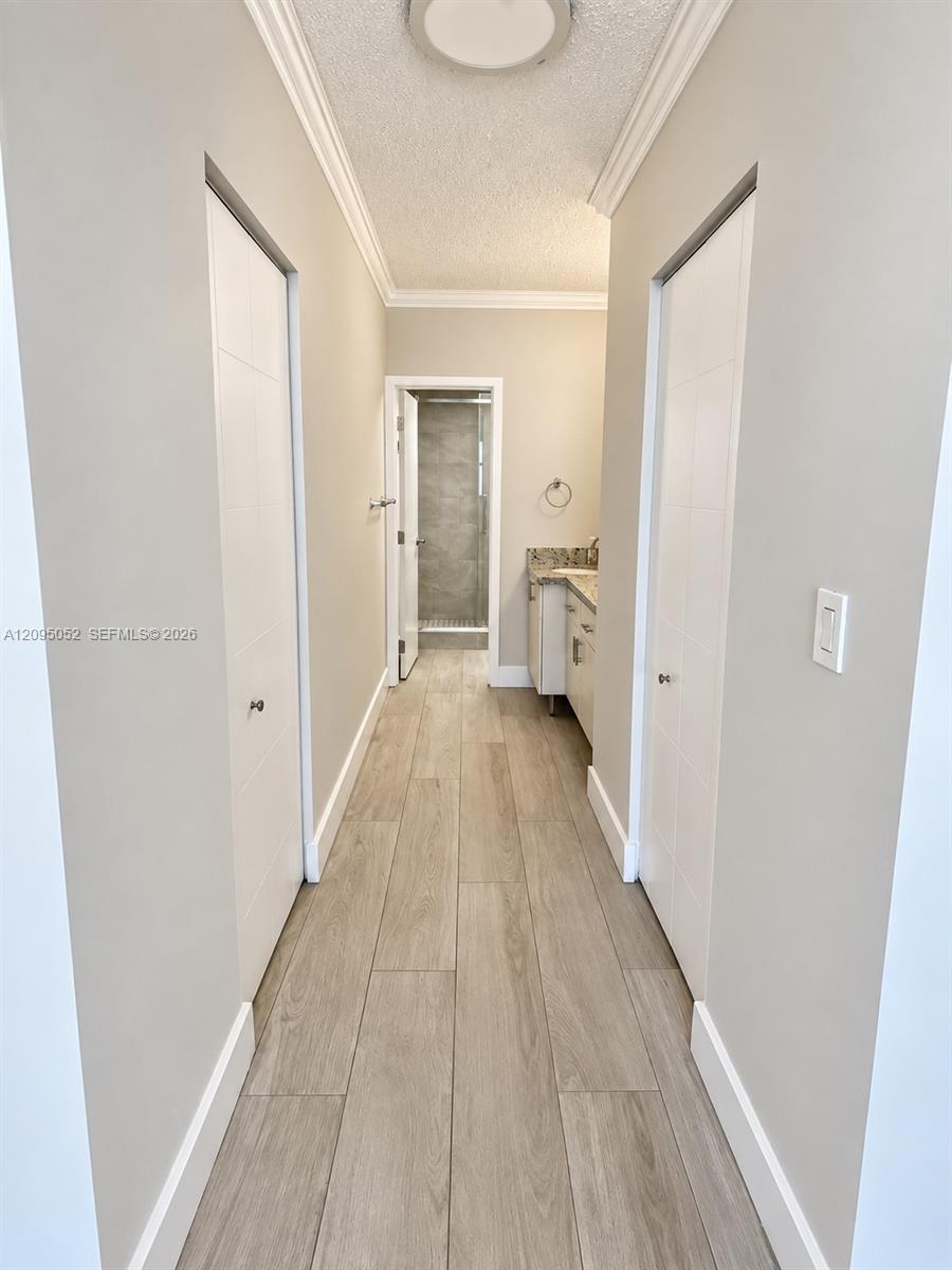 621 2 / 2 1350 sq. ft. $ 2026-09-24 0 Photo