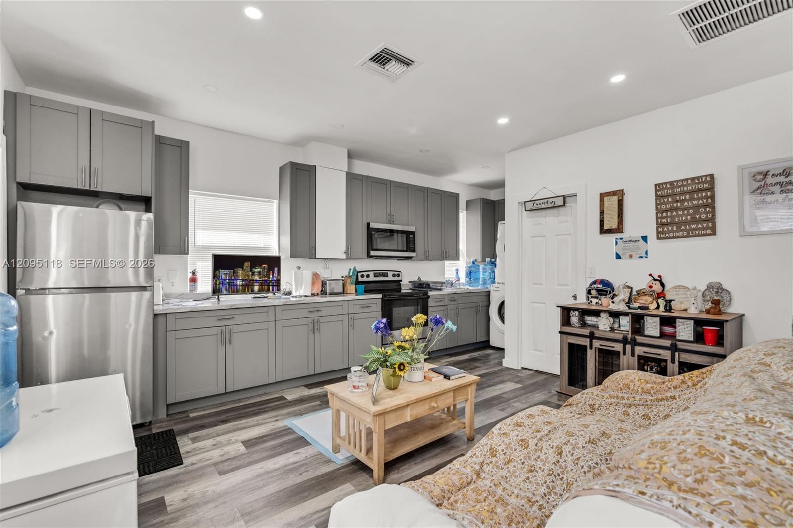 Ver detalles / 2548 sq. ft. $ 2026-09-28 0 foto