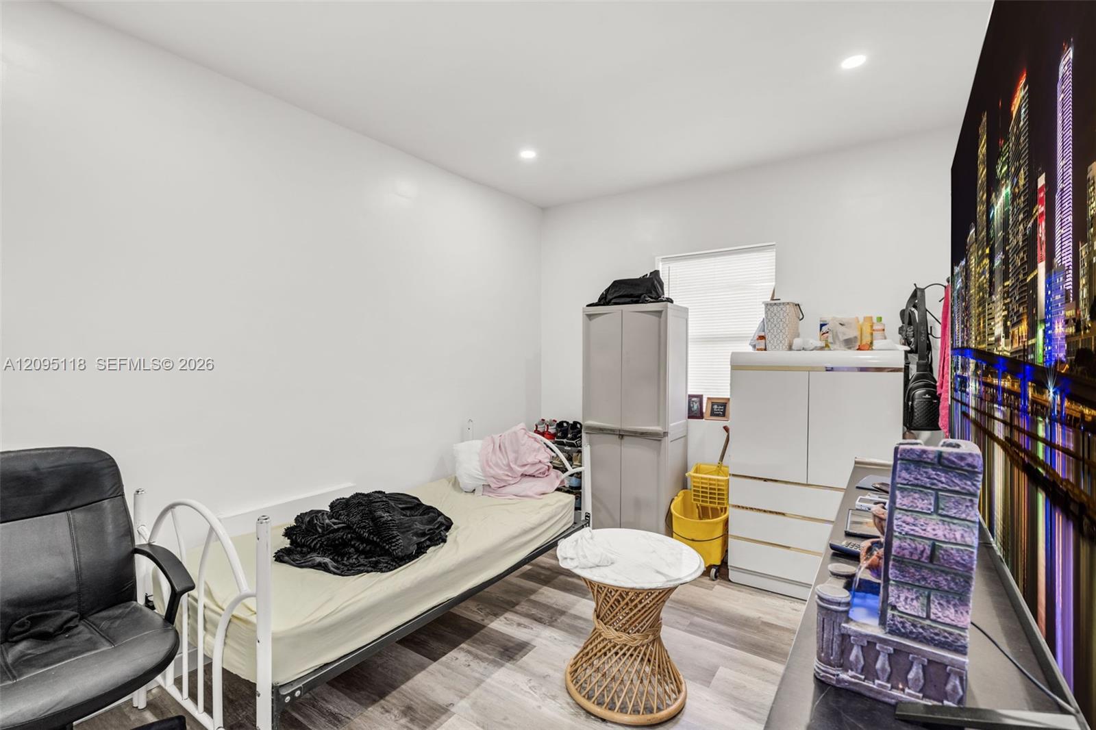 Ver detalles / 2548 sq. ft. $ 2026-09-28 0 foto
