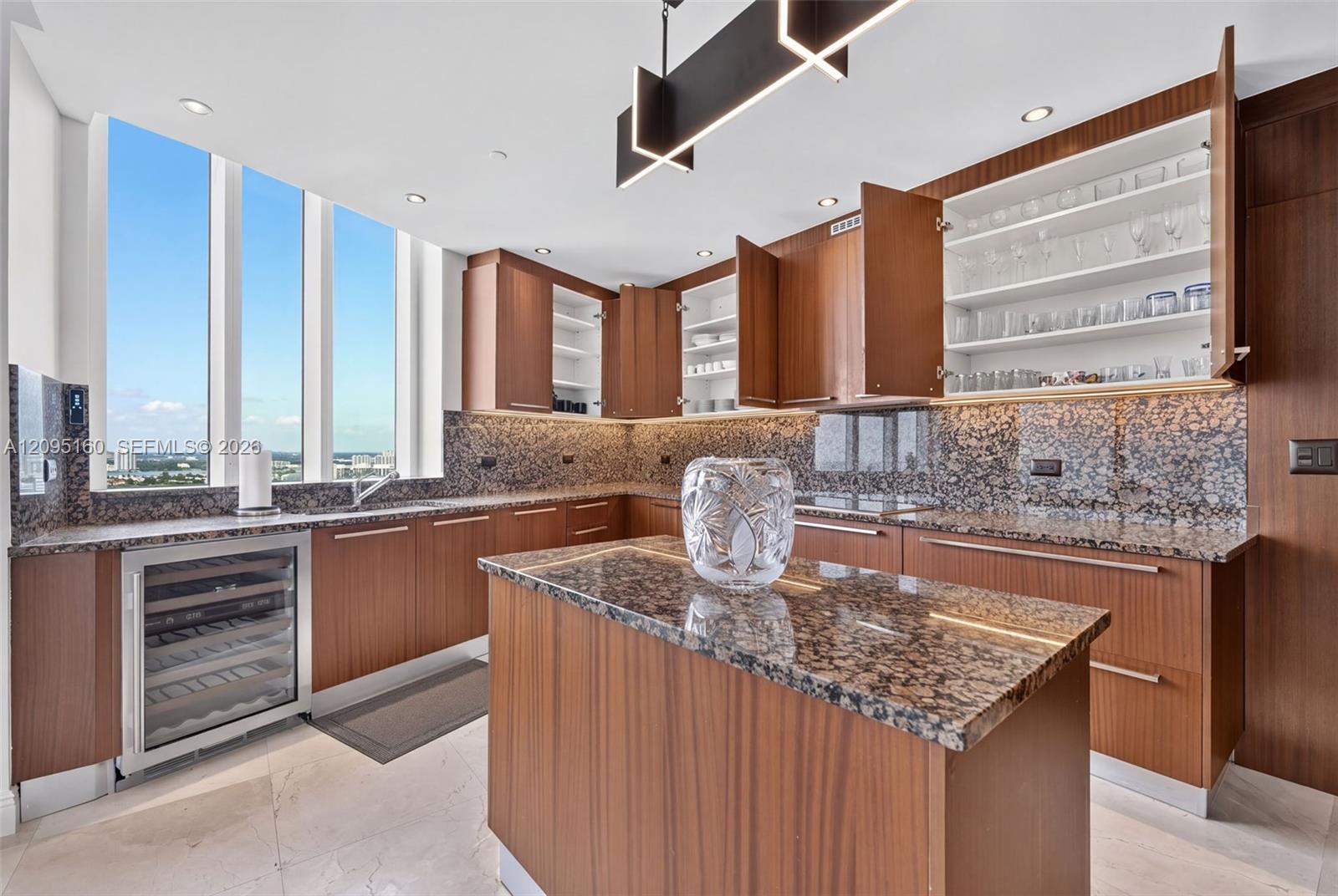 See details 2606 3 / 4 2327 sq. ft. $ 2026-09-24 0 Photo