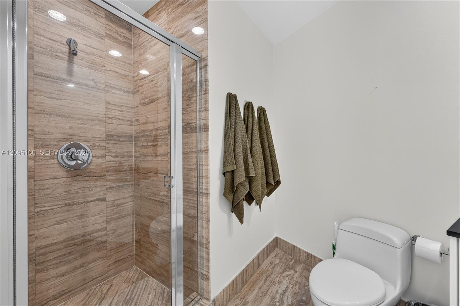 See details 2606 3 / 4 2327 sq. ft. $ 2026-09-24 0 Photo