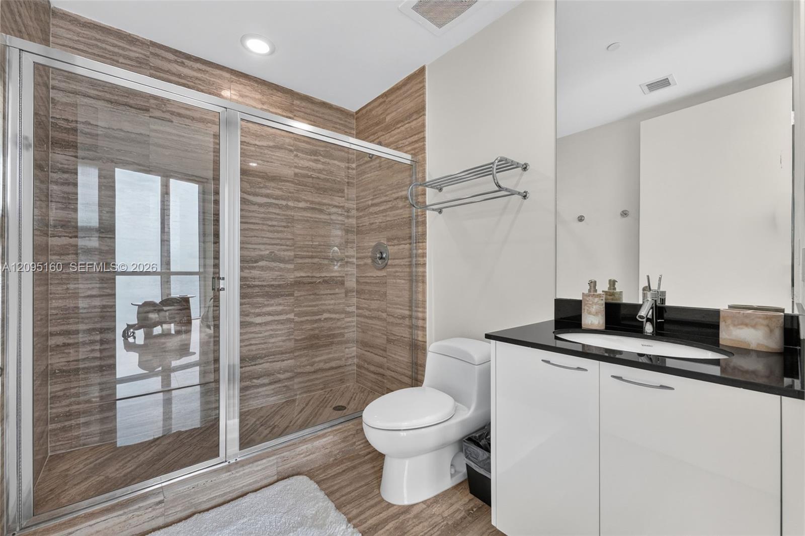 See details 2606 3 / 4 2327 sq. ft. $ 2026-09-24 0 Photo