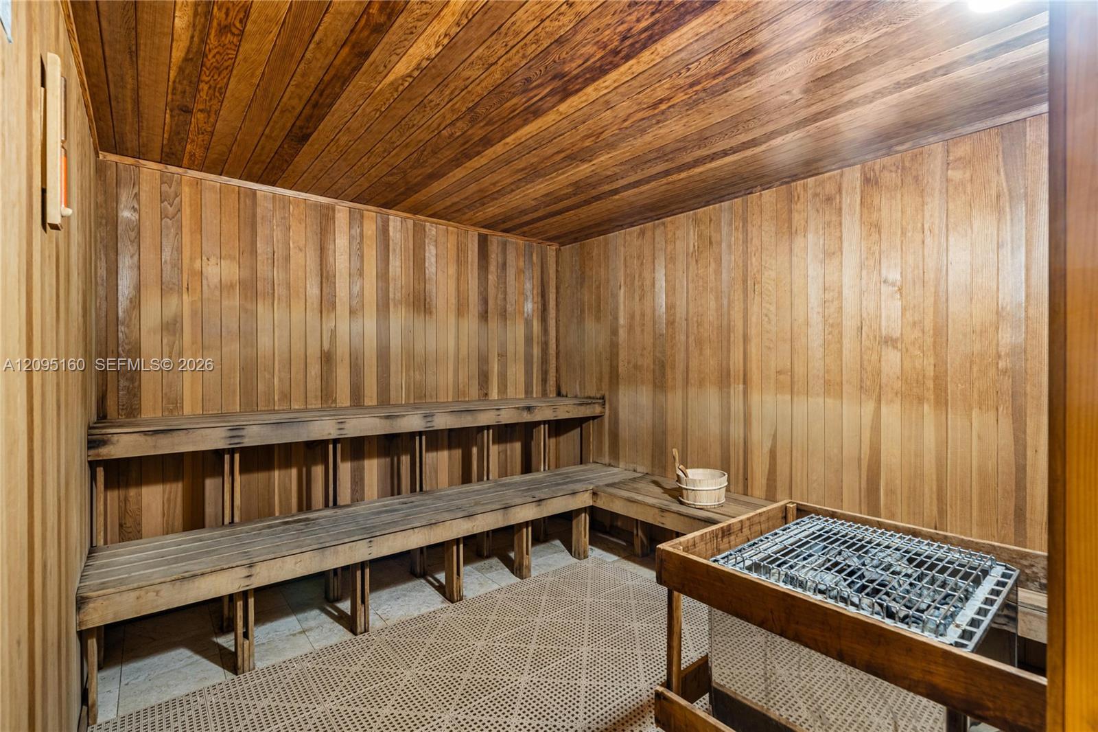 See details 2606 3 / 4 2327 sq. ft. $ 2026-09-24 0 Photo