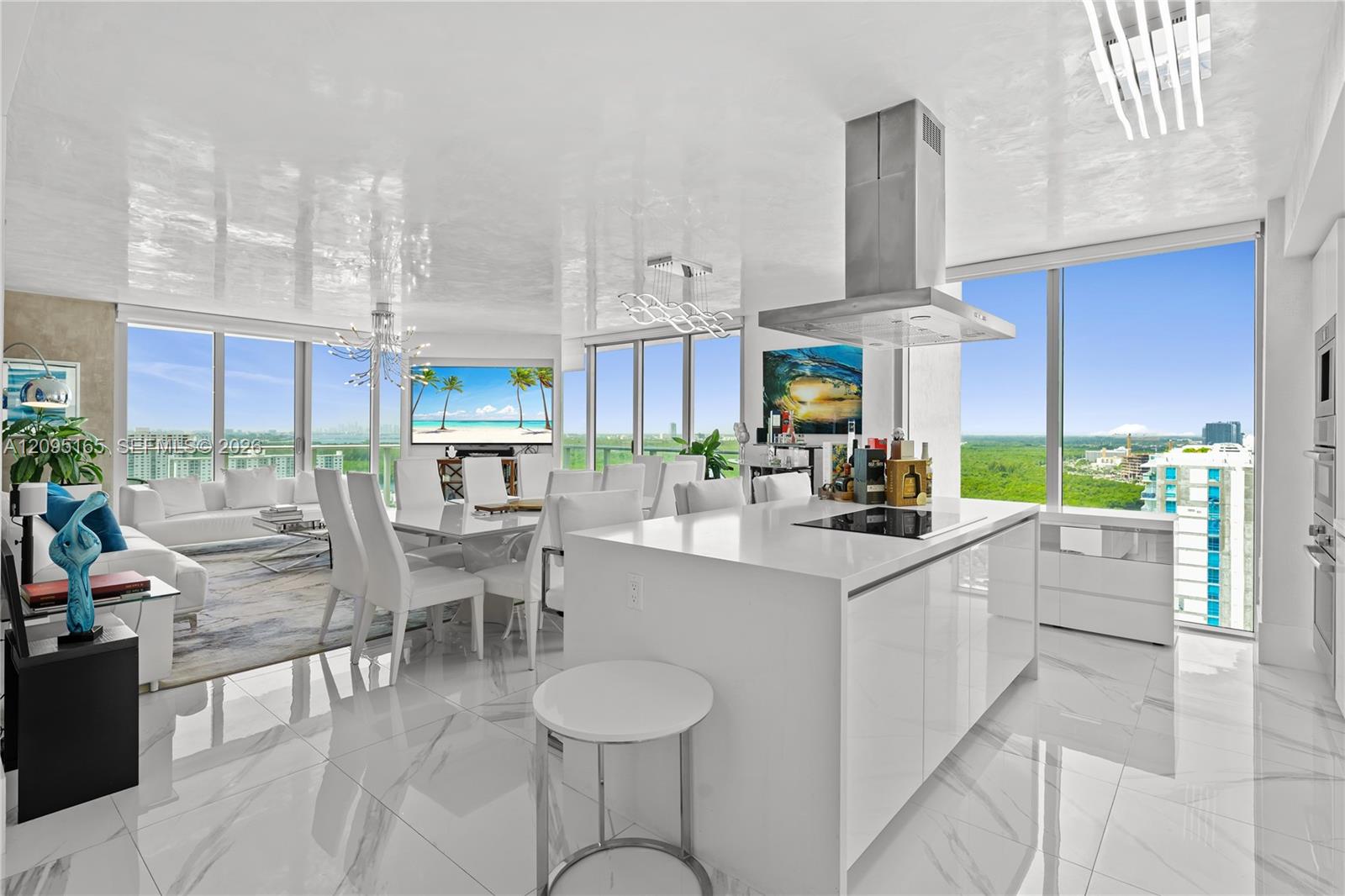 See details 5-2302 3 / 4 1892 sq. ft. $ 2026-09-24 0 Photo