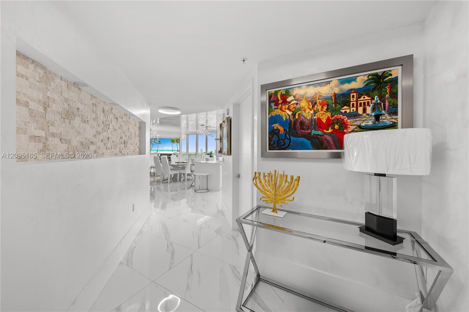 See details 5-2302 3 / 4 1892 sq. ft. $ 2026-09-24 0 Photo