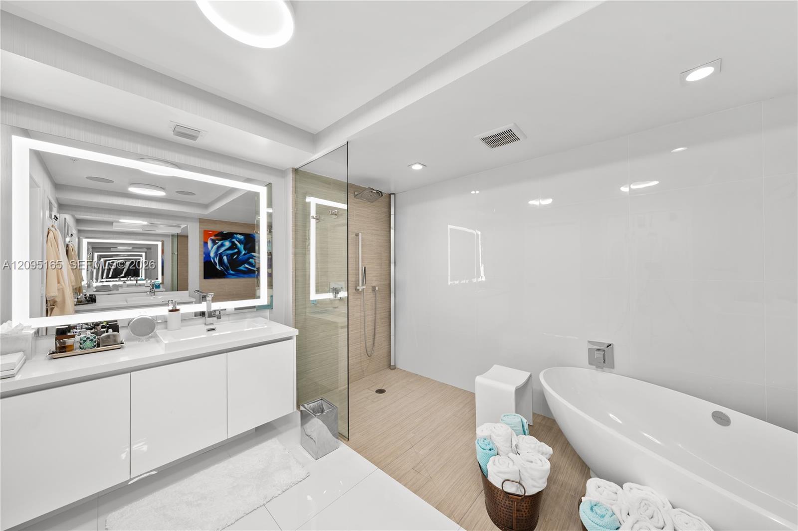 See details 5-2302 3 / 4 1892 sq. ft. $ 2026-09-24 0 Photo