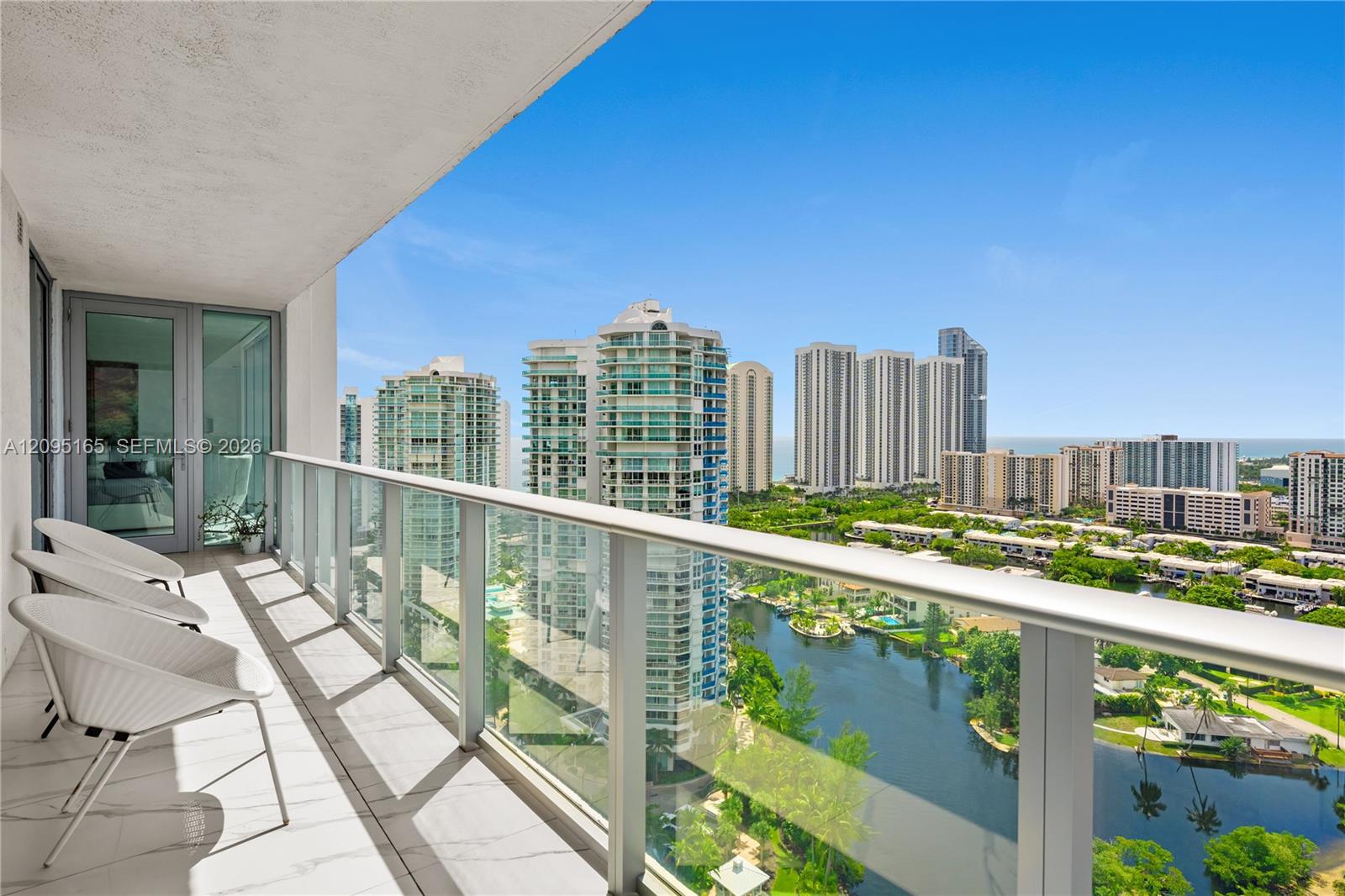 See details 5-2302 3 / 4 1892 sq. ft. $ 2026-09-24 0 Photo
