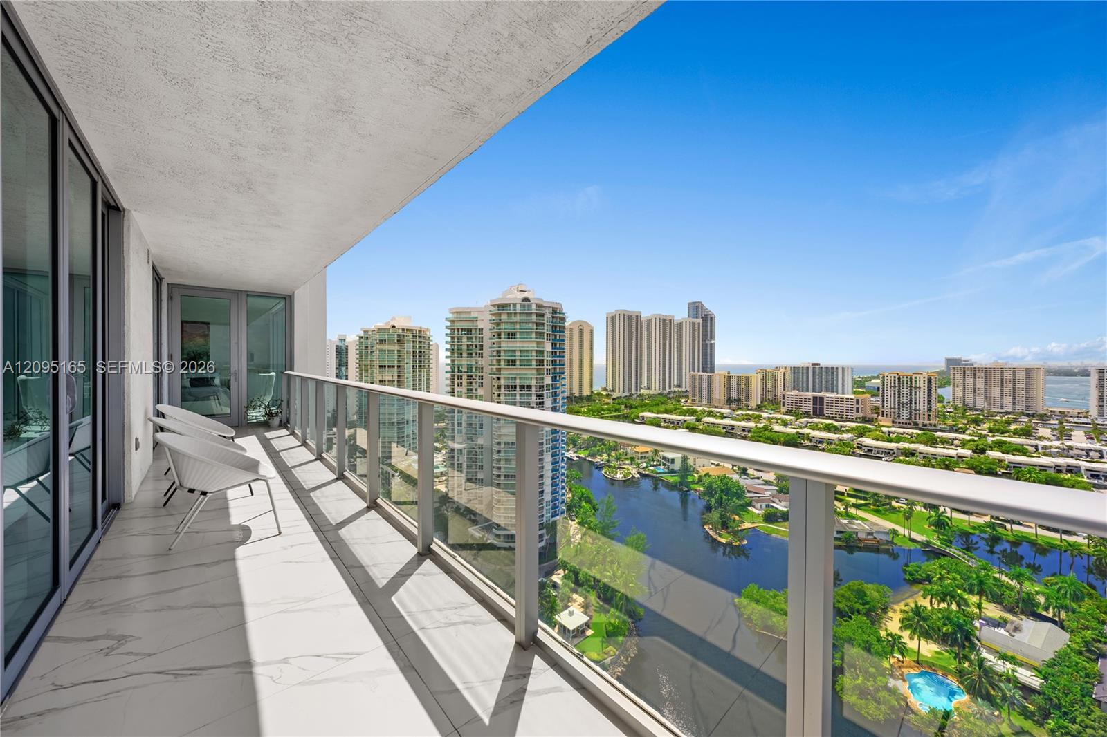 See details 5-2302 3 / 4 1892 sq. ft. $ 2026-09-24 0 Photo