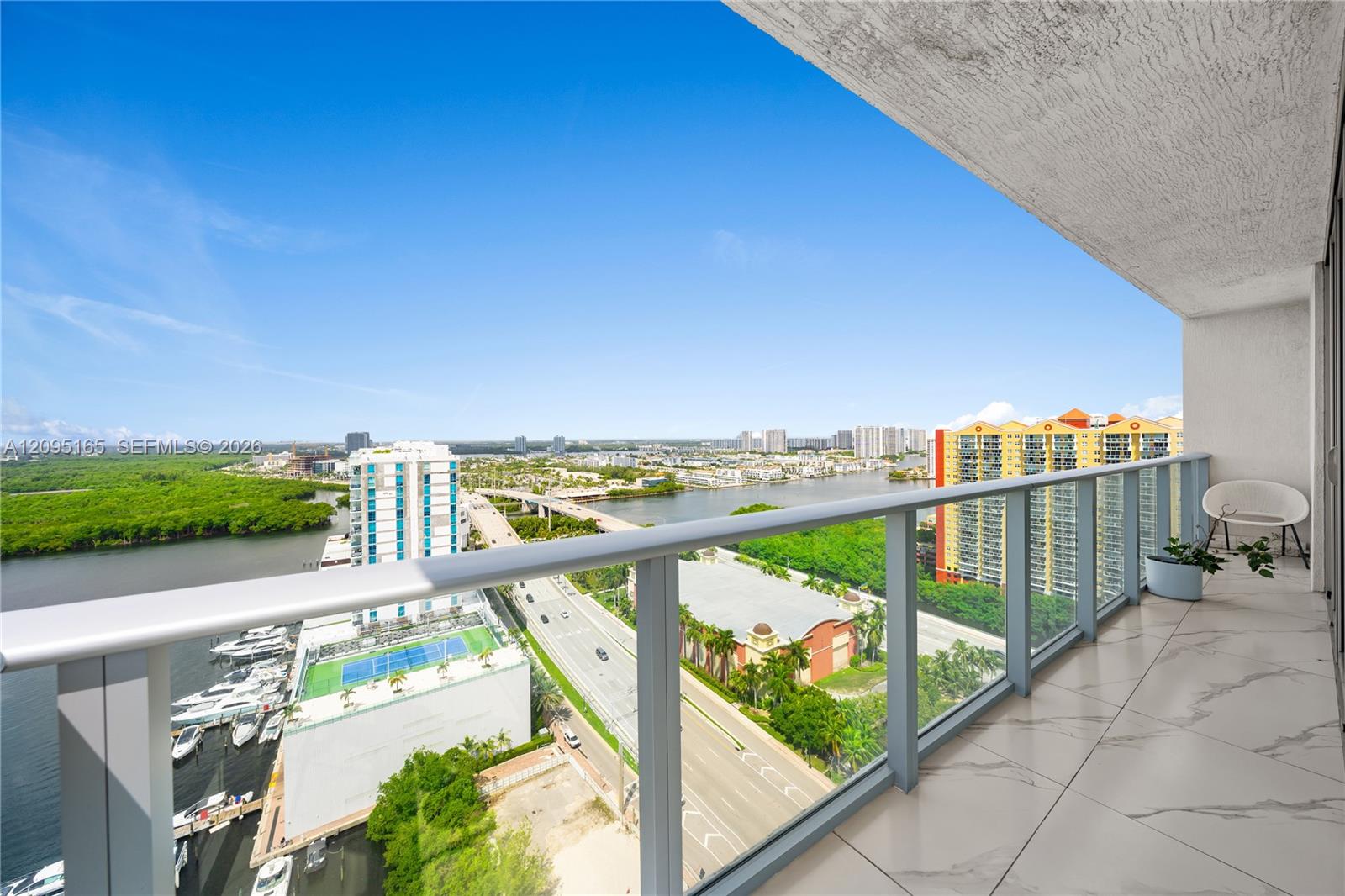 See details 5-2302 3 / 4 1892 sq. ft. $ 2026-09-24 0 Photo