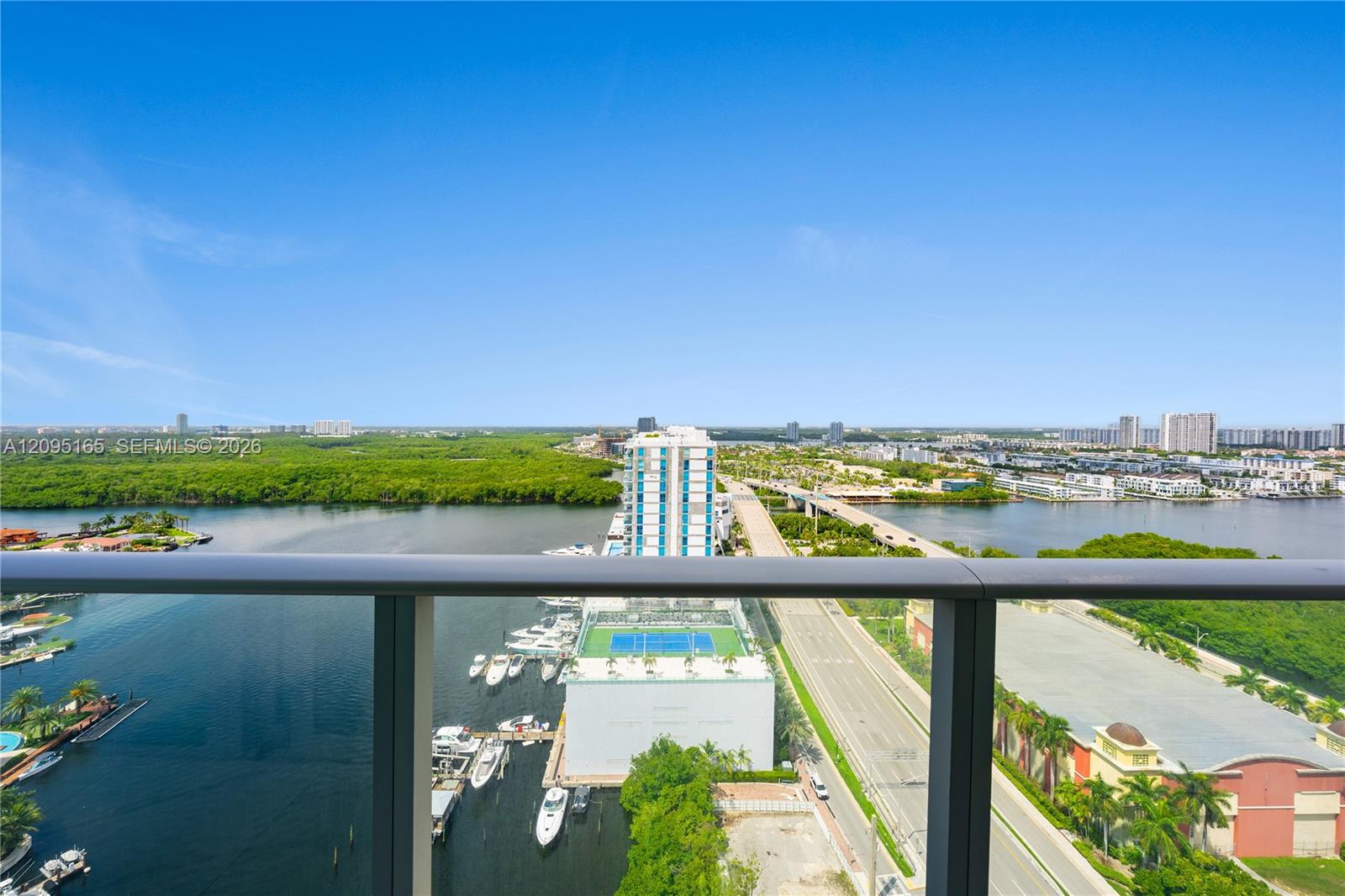 See details 5-2302 3 / 4 1892 sq. ft. $ 2026-09-24 0 Photo