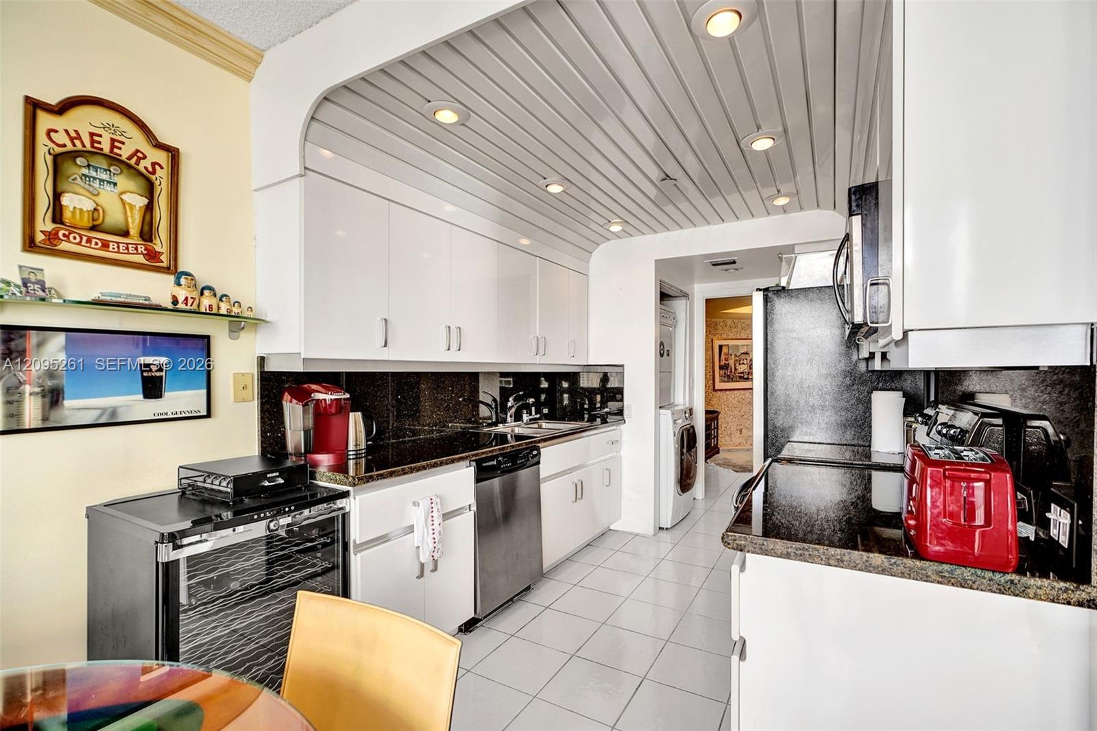 Ver detalles 2304 2 / 2 1607 sq. ft. $ 2026-09-24 0 foto