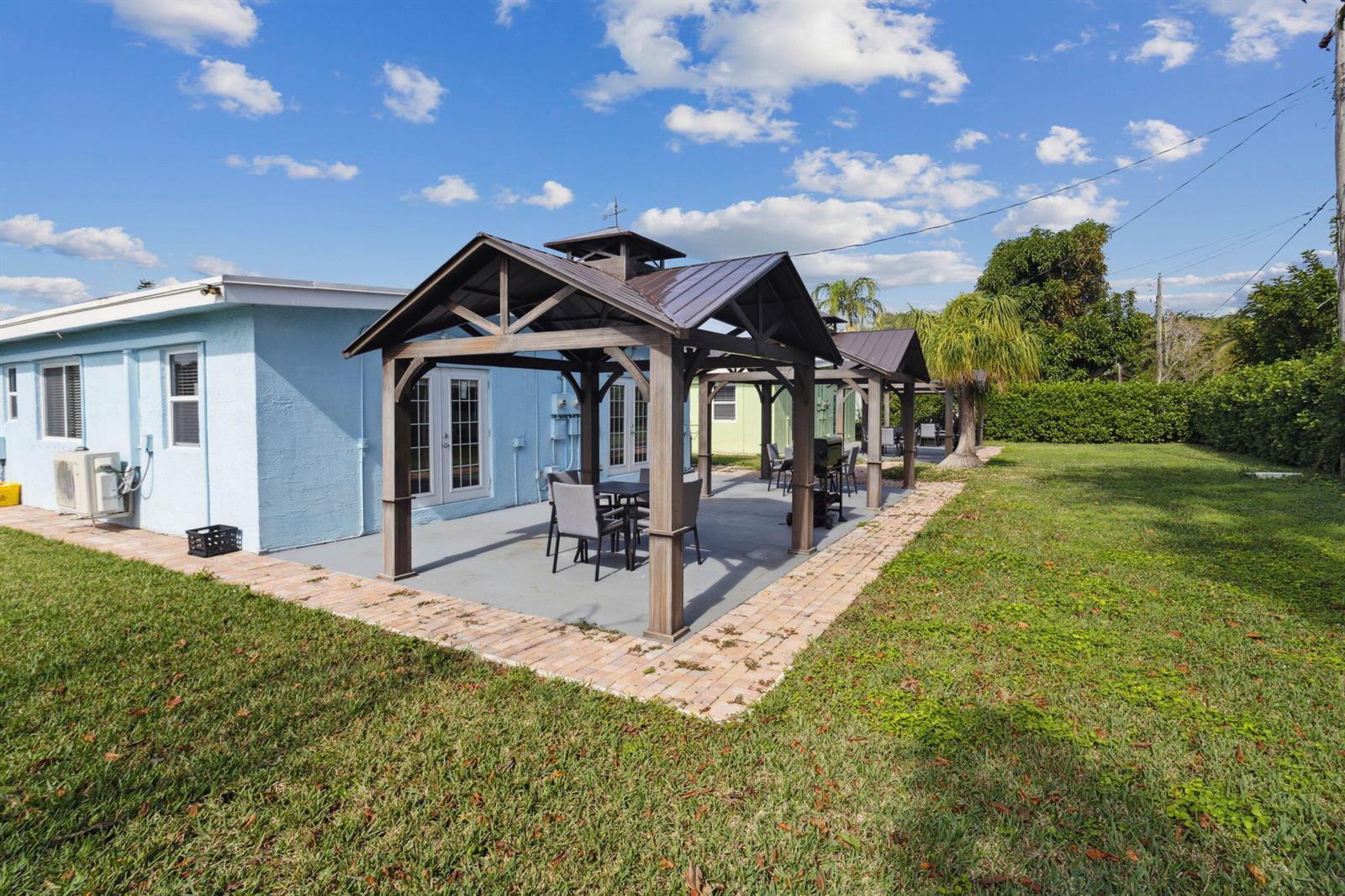 See details / 0 2944 sq. ft. $ 2026-09-25 0 Photo