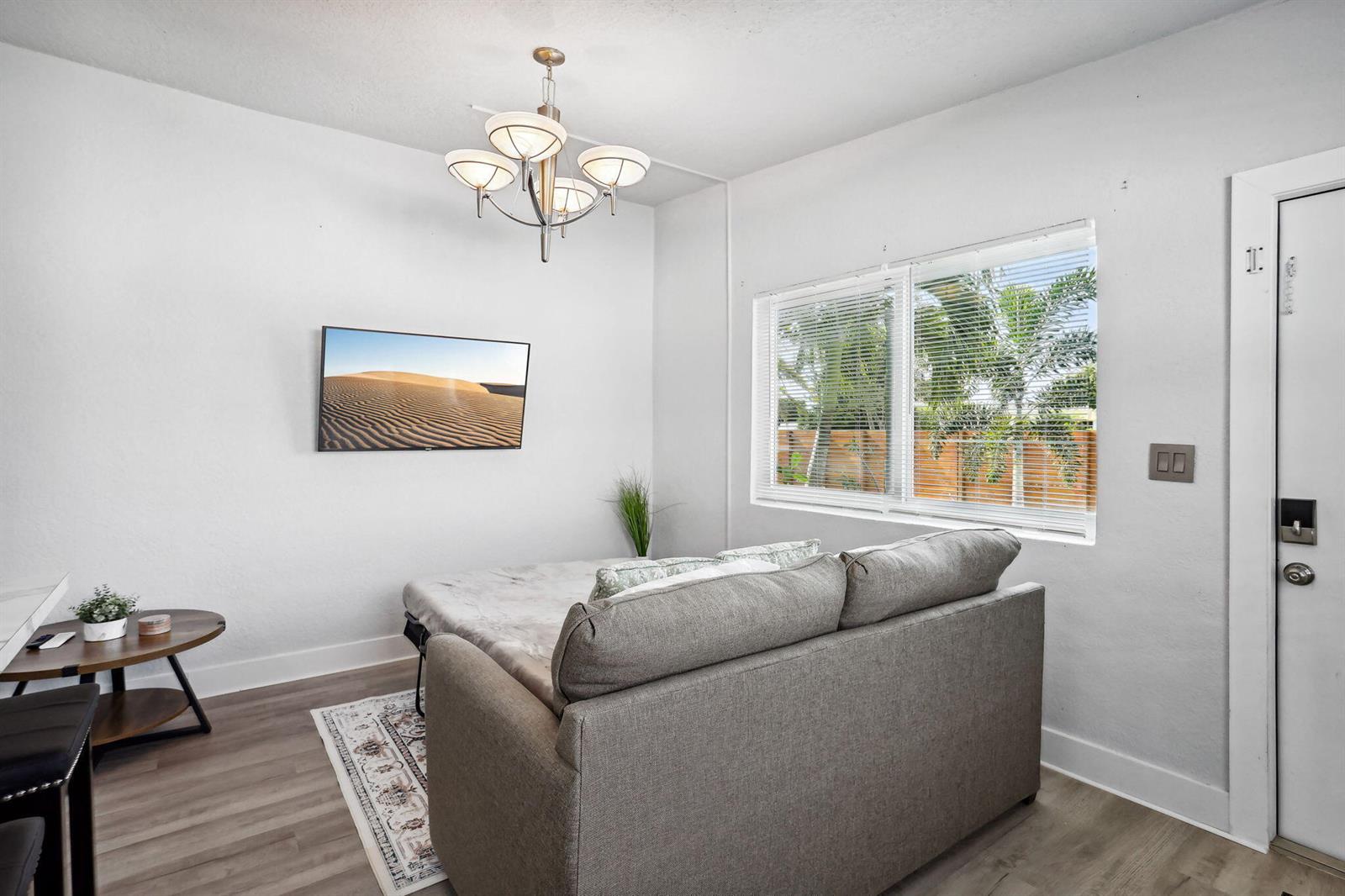 See details / 0 2944 sq. ft. $ 2026-09-25 0 Photo
