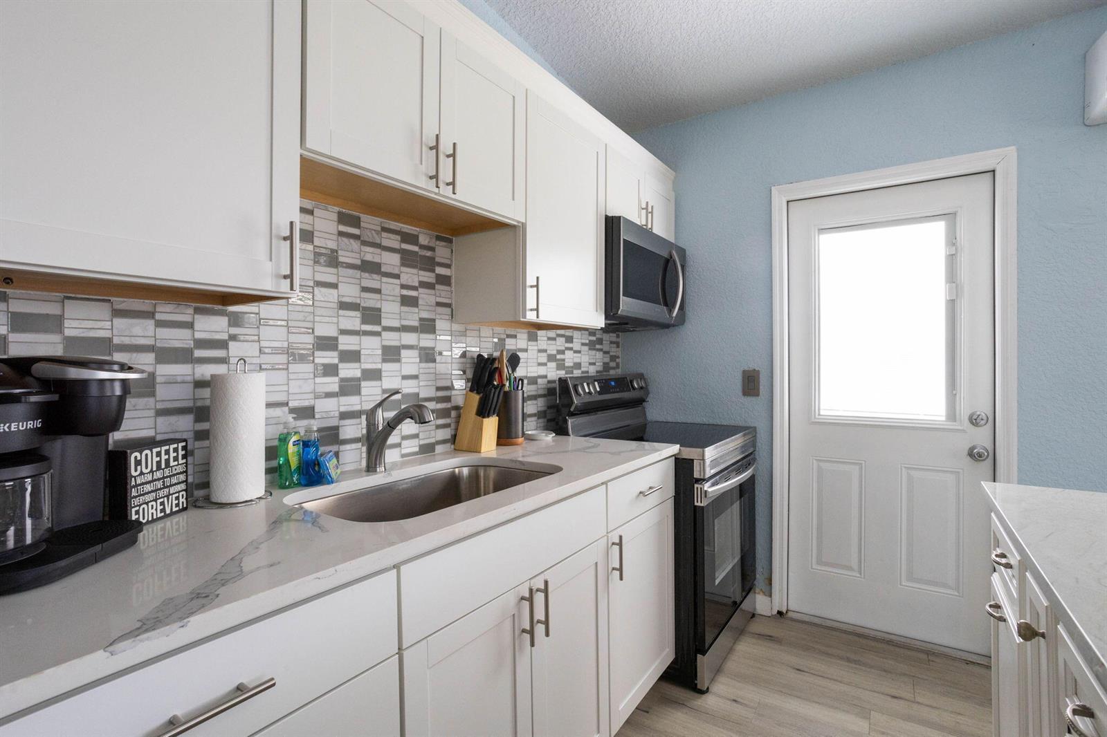 See details / 0 2944 sq. ft. $ 2026-09-25 0 Photo