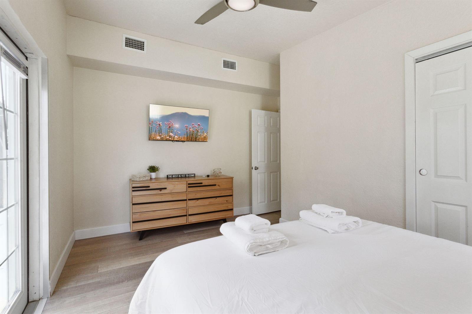 See details / 0 2944 sq. ft. $ 2026-09-25 0 Photo