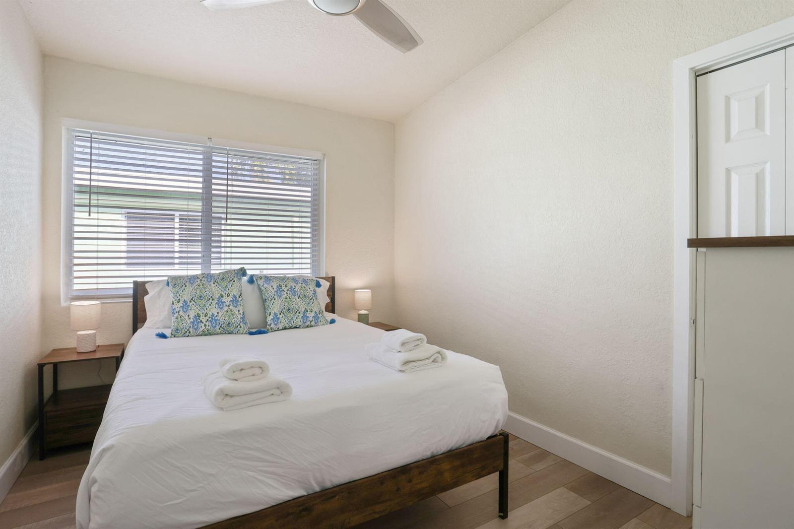 See details / 0 2944 sq. ft. $ 2026-09-25 0 Photo
