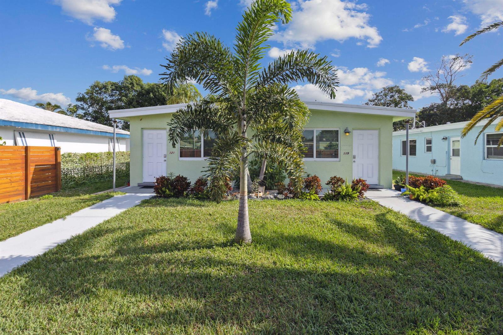 See details / 0 2944 sq. ft. $ 2026-09-25 0 Photo