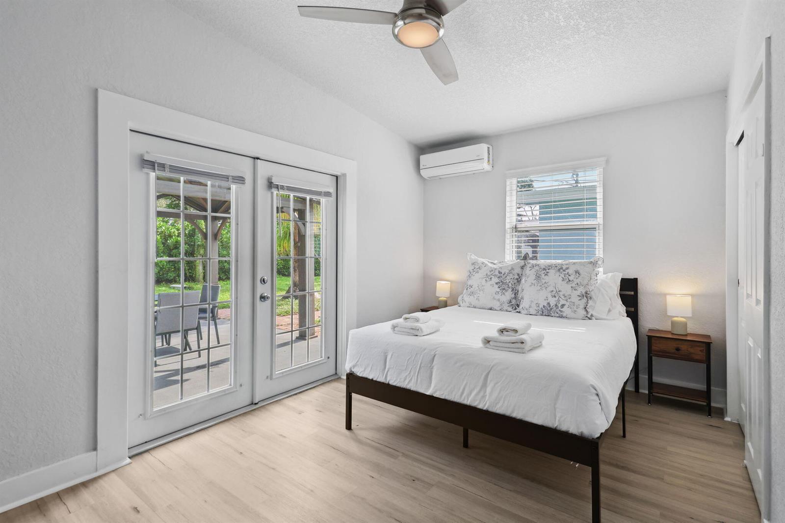 See details / 0 2944 sq. ft. $ 2026-09-25 0 Photo