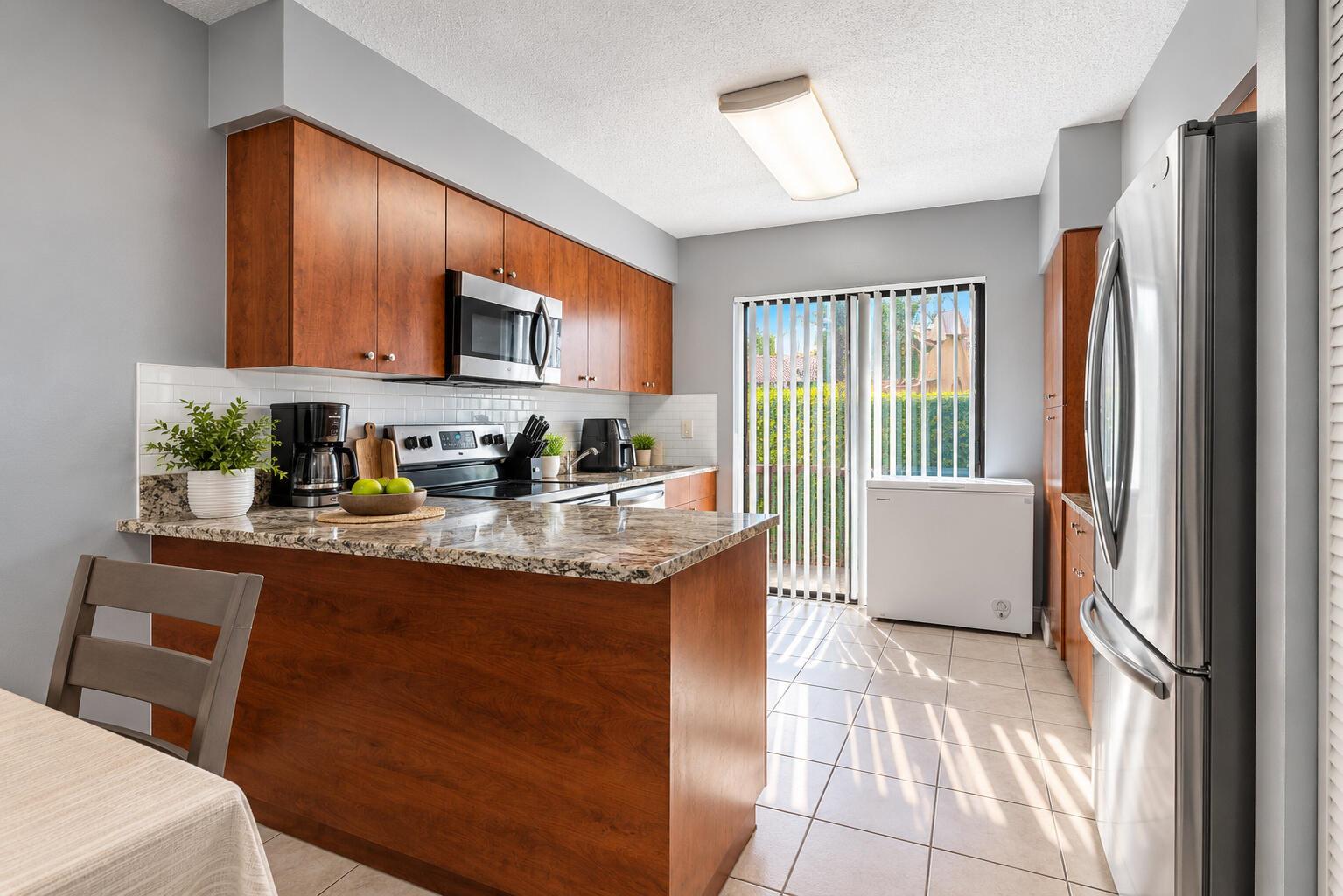   / 0 4000 sq. ft. $ 2026-09-25 0 Photo