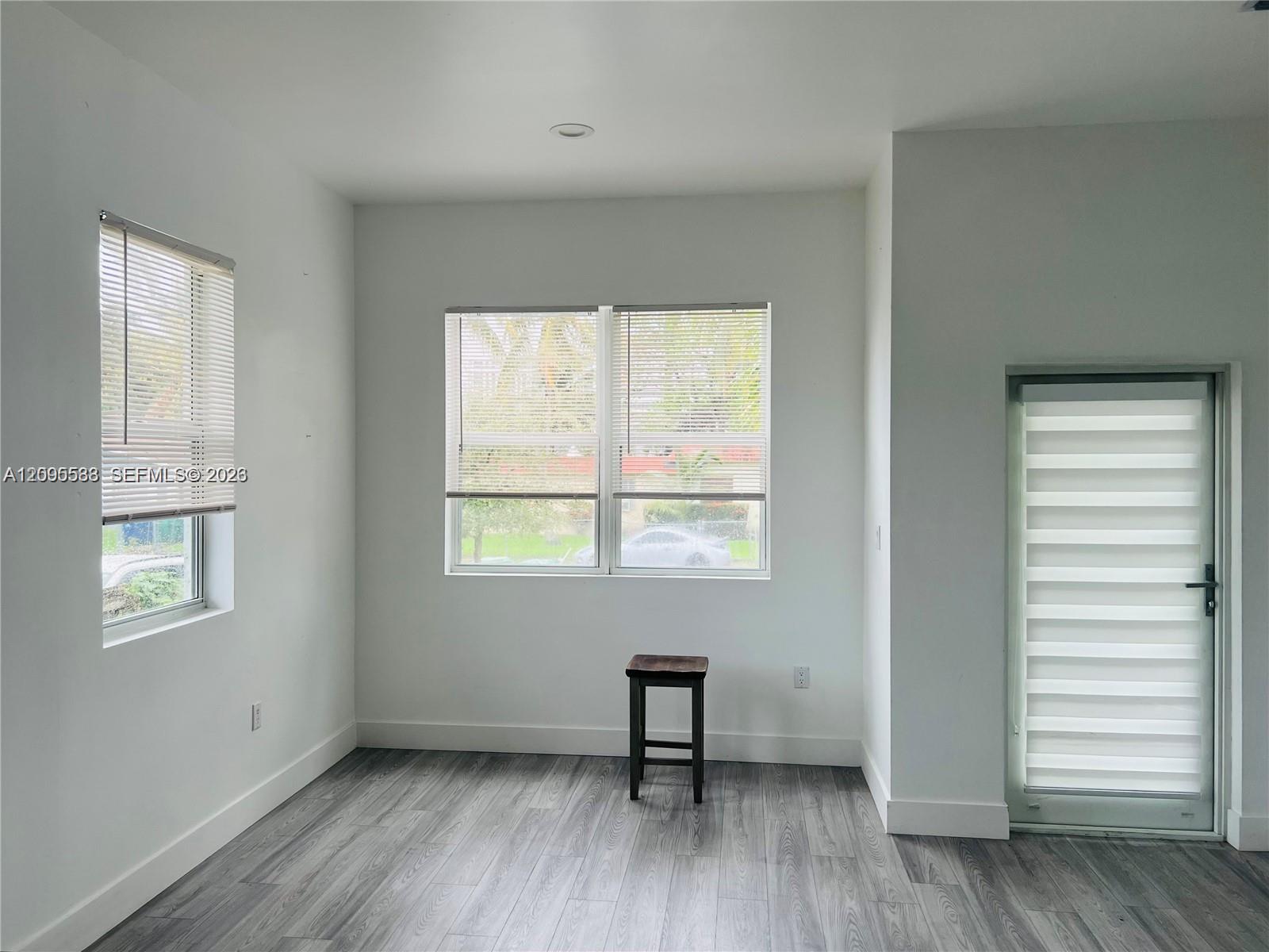 Ver detalles / 1890 sq. ft. $ 2026-09-25 0 foto