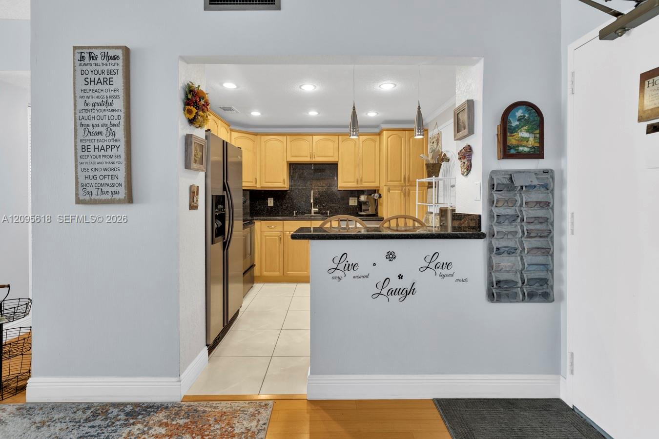 See details 10G 2 / 2 1240 sq. ft. $ 2026-09-25 0 Photo
