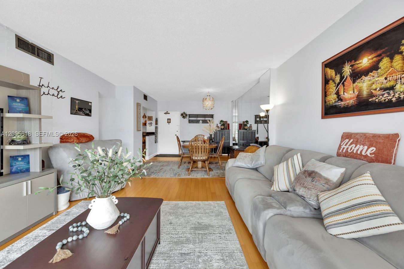 See details 10G 2 / 2 1240 sq. ft. $ 2026-09-25 0 Photo