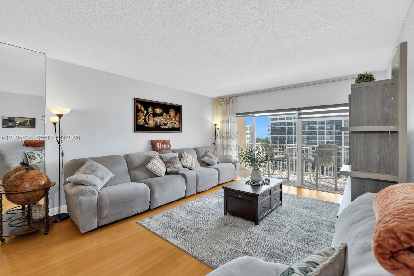 See details 10G 2 / 2 1240 sq. ft. $ 2026-09-25 0 Photo