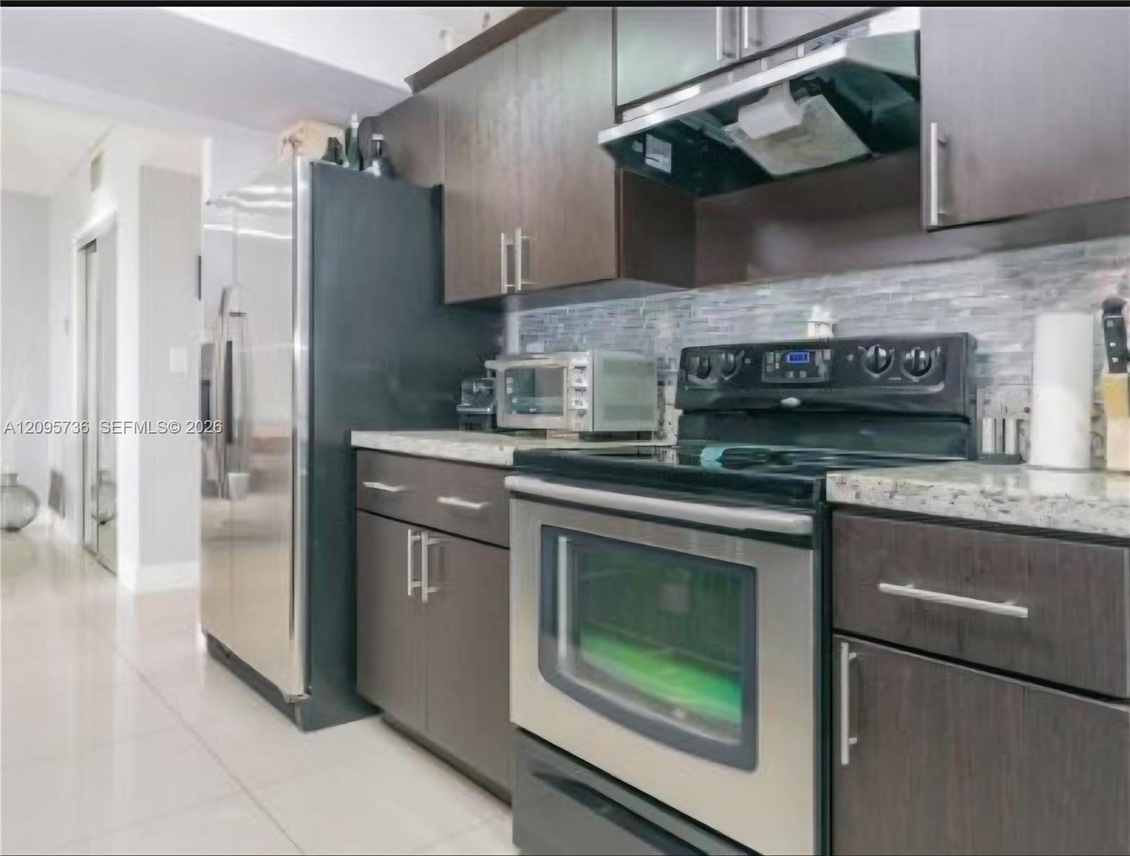 705 1 / 2 844 sq. ft. $ 2026-10-08 0 Photo