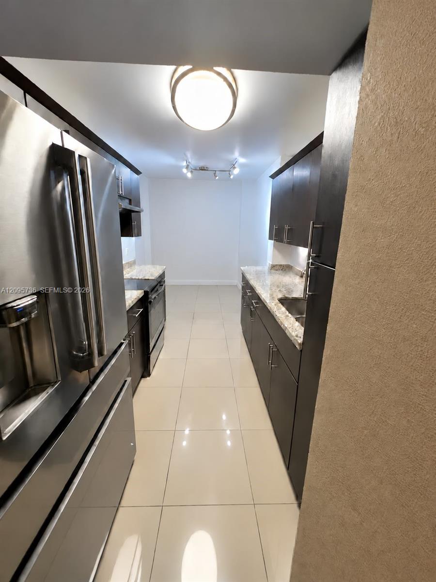 705 1 / 2 844 sq. ft. $ 2026-10-08 0 Photo