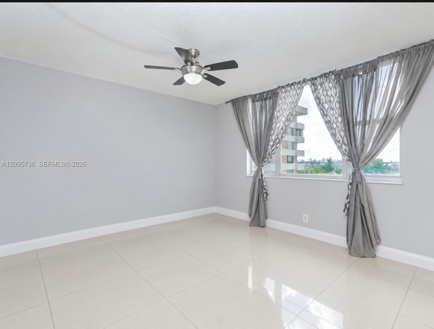 705 1 / 2 844 sq. ft. $ 2026-10-08 0 Photo