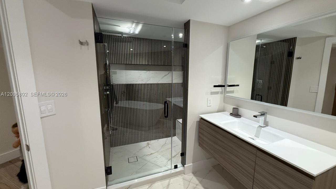 See details BV-01 3 / 4 2390 sq. ft. $ 2026-09-25 0 Photo