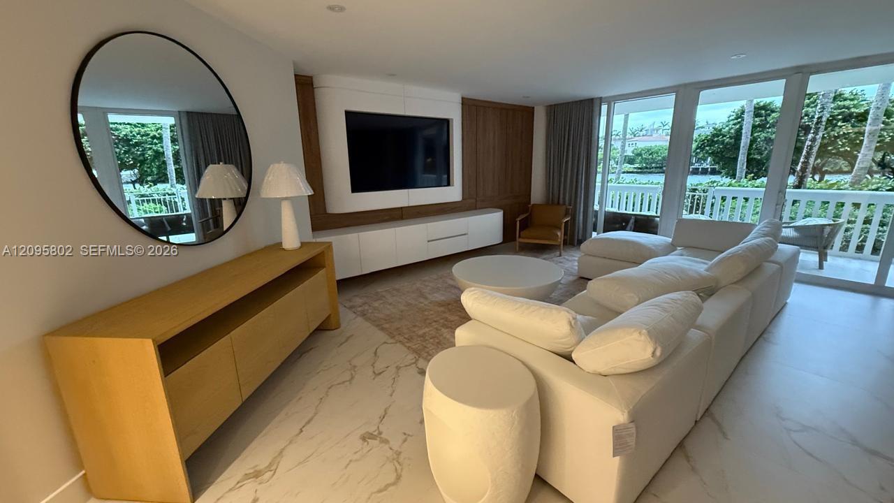 See details BV-01 3 / 4 2390 sq. ft. $ 2026-09-25 0 Photo