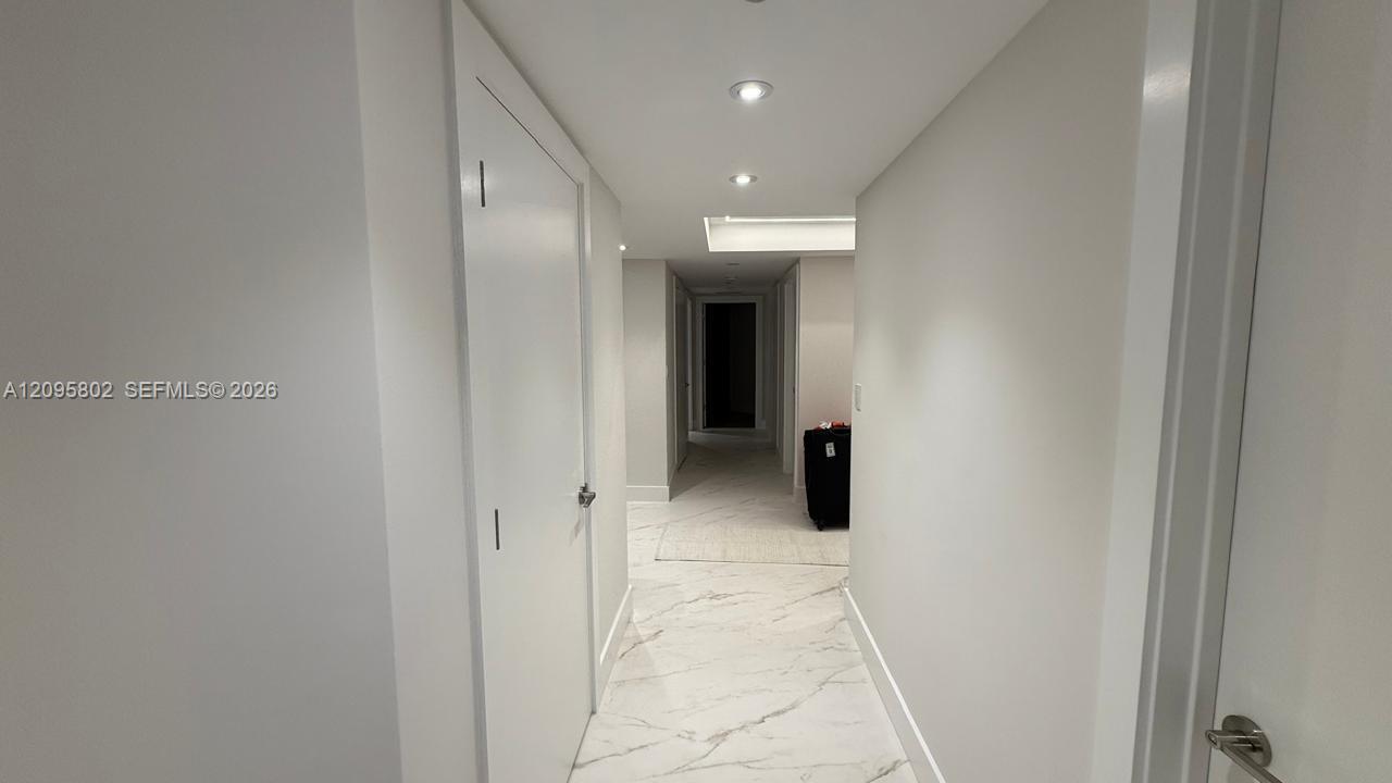 See details BV-01 3 / 4 2390 sq. ft. $ 2026-09-25 0 Photo