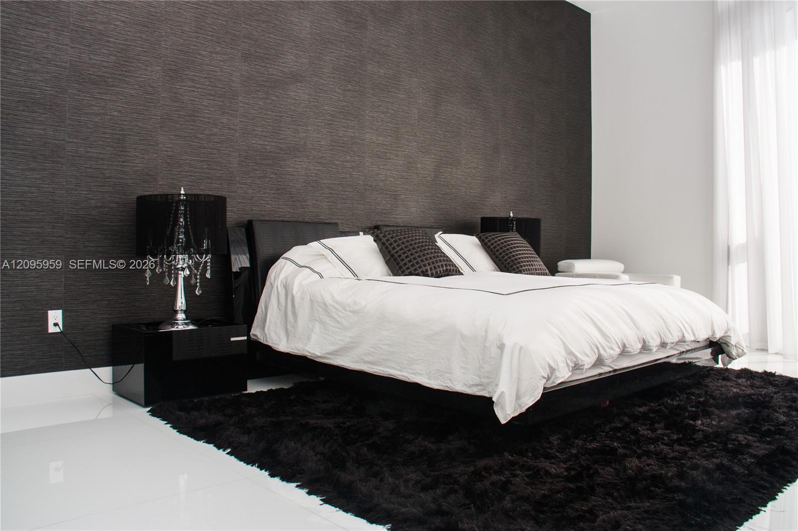 Ver detalles 4306 2 / 4 2558 sq. ft. $ 2026-09-25 0 foto