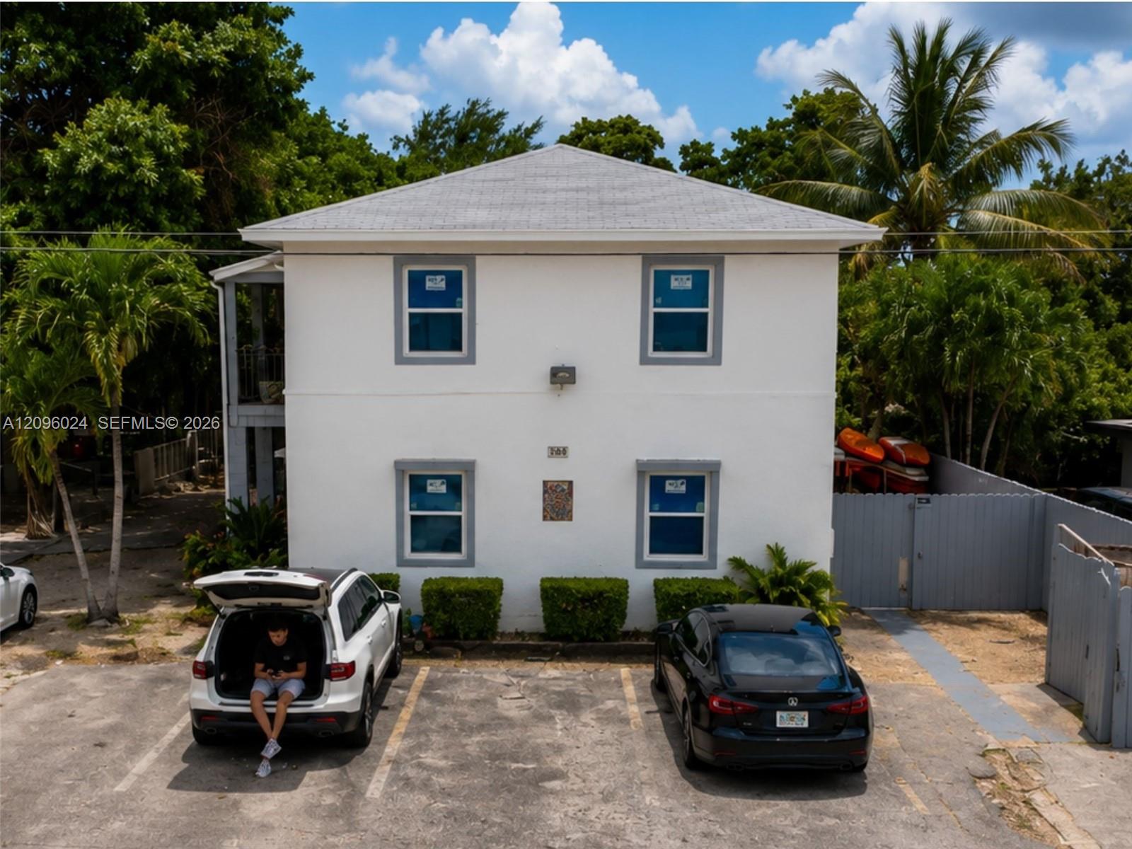   /   sq. ft. $ 2026-09-26 0 foto