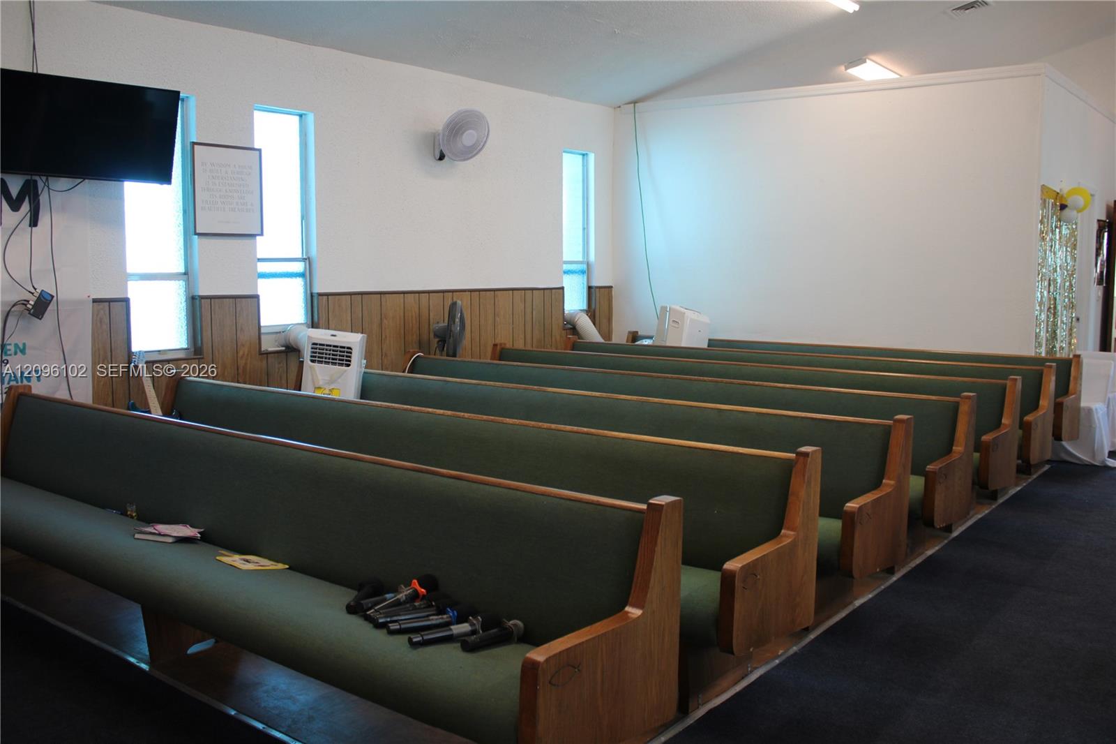 214 2 / 2  sq. ft. $ 2026-09-26 0 foto