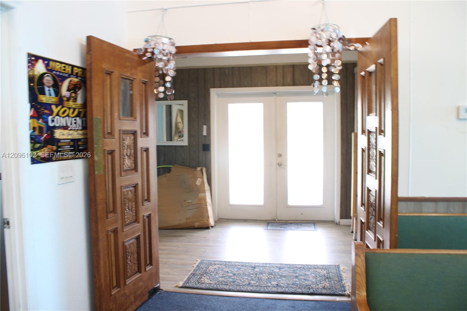 214 2 / 2  sq. ft. $ 2026-09-26 0 foto
